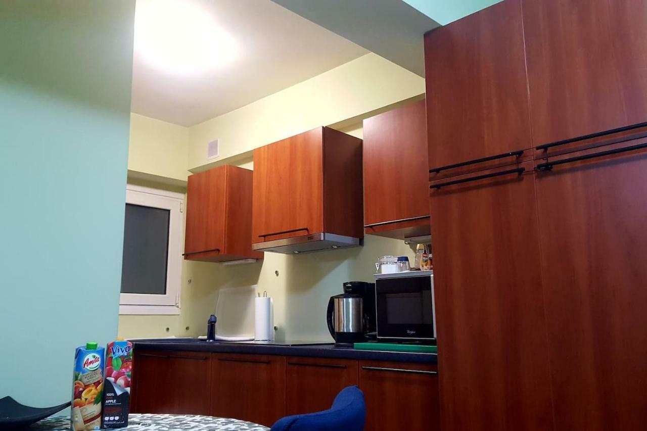 Quiet Apartment In Plaka Athens Ngoại thất bức ảnh